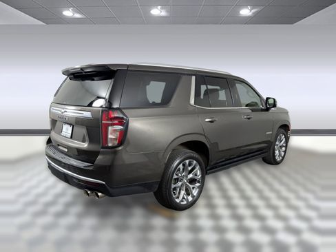 Used 2021 Chevrolet Tahoe High Country w/ Premium Package image 8