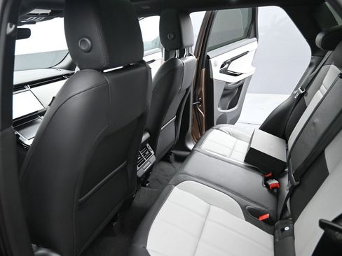 New 2026 Land Rover Range Rover Evoque Dynamic SE AWD/4WD image 19