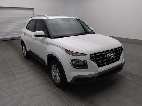 Used 2020 Hyundai Venue SEL FWD image 13