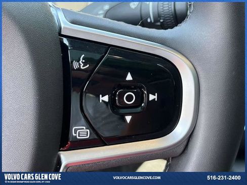 Certified 2025 Volvo XC60 B5 Ultra w/ Protection Package Premier image 22