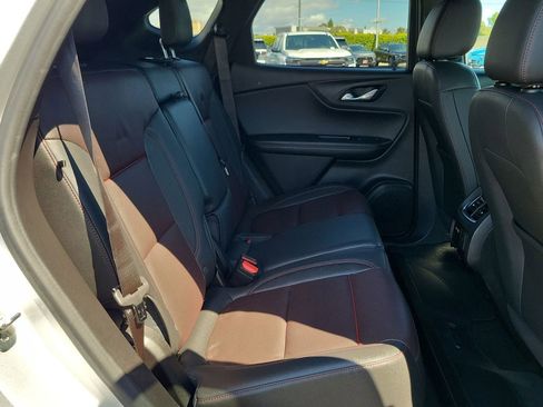 Used 2021 Chevrolet Blazer RS w/ Enhanced Convenience Package FWD image 27