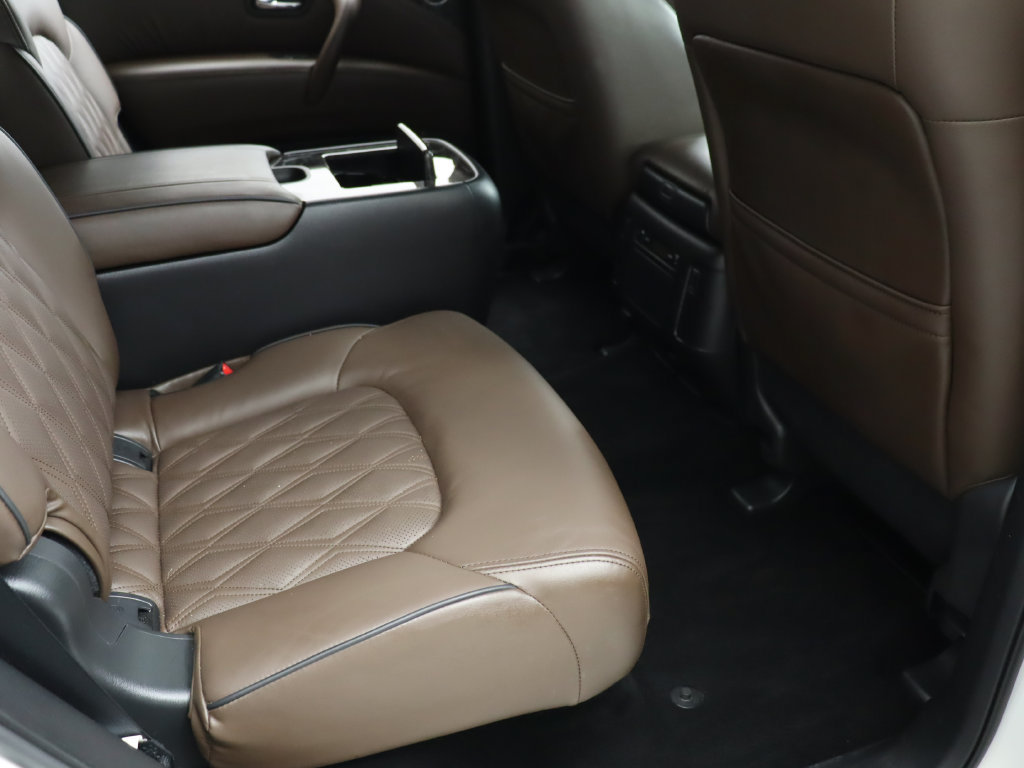 Used 2024 Nissan Armada Platinum w/ Captain's Chairs Package RWD image 31