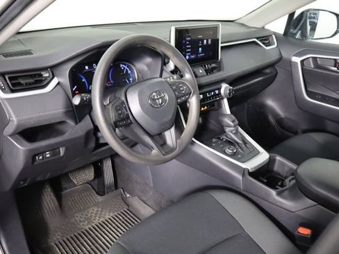Used 2024 Toyota RAV4 LE AWD/4WD image 23
