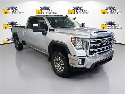 Used 2022 GMC Sierra 2500 SLE w/ SLE Value Package; image 3