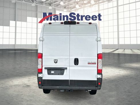 Used 2021 RAM ProMaster 2500 FWD image 4
