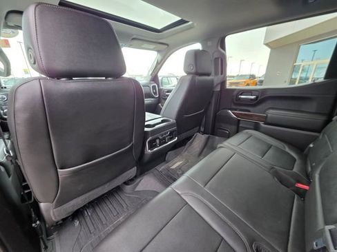 Used 2019 GMC Sierra 1500 SLT w/ SLT Premium Plus Package AWD/4WD image 16