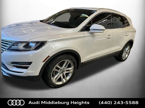 Used 2017 Lincoln MKC Reserve w/ Lincoln MKC Climate Package image 2
