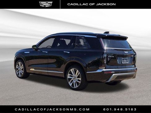 New 2026 Cadillac Vistiq Luxury w/ LPO, Floor Liner Package AWD/4WD image 6