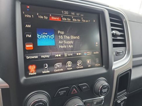 Used 2015 RAM 2500 SLT w/ Luxury Group image 48