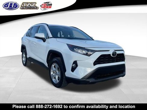 Used 2019 Toyota RAV4 XLE w/ Convenience Package image 1