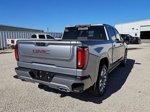 Used 2026 GMC Sierra 1500 Denali image 5