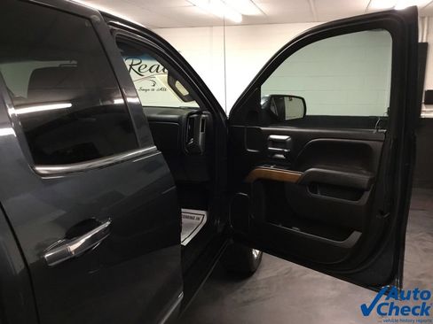 Used 2018 Chevrolet Silverado 1500 LTZ AWD/4WD image 44
