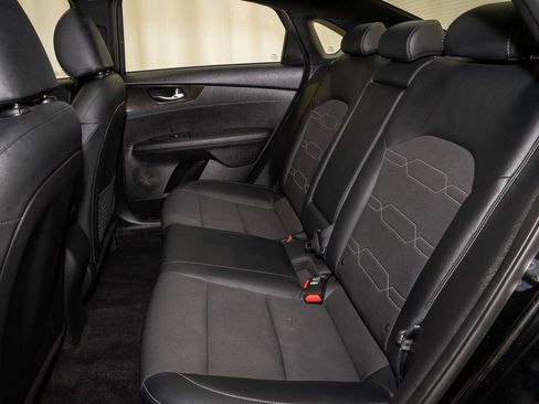 Used 2023 Kia Forte GT-Line w/ GT-Line Premium Package image 7