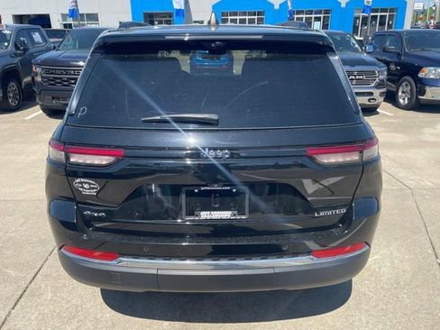 Used 2023 Jeep Grand Cherokee Limited w/ Luxury Tech Group II AWD/4WD image 6
