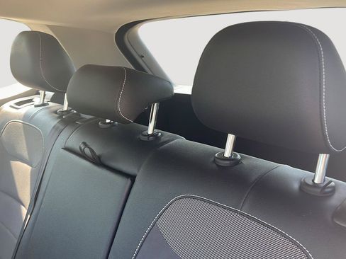Certified 2022 Volkswagen Taos SE FWD image 13