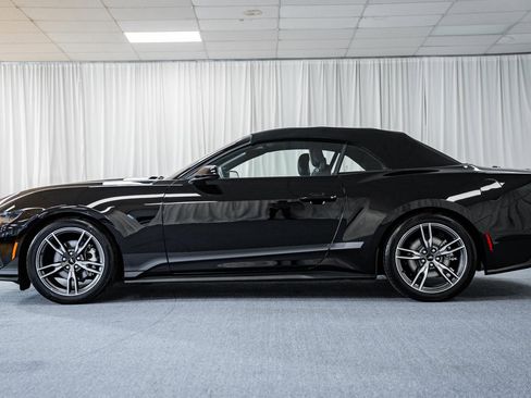 Certified 2025 Ford Mustang Premium w/ Wheel & Stripe Package image 5