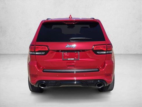 Used 2017 Jeep Grand Cherokee SRT image 6