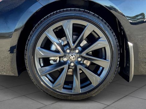 Used 2024 Toyota Corolla SE image 11