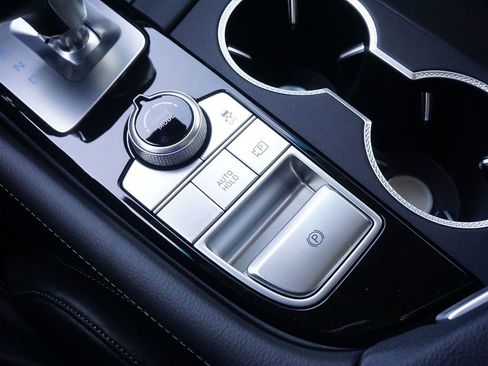 New 2026 Genesis G70 2.5T image 10