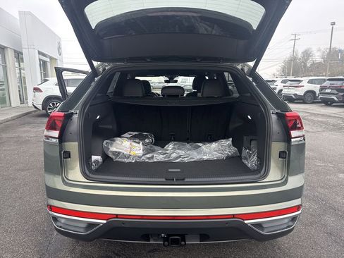 New 2026 Volkswagen Atlas Cross Sport SEL AWD/4WD image 44
