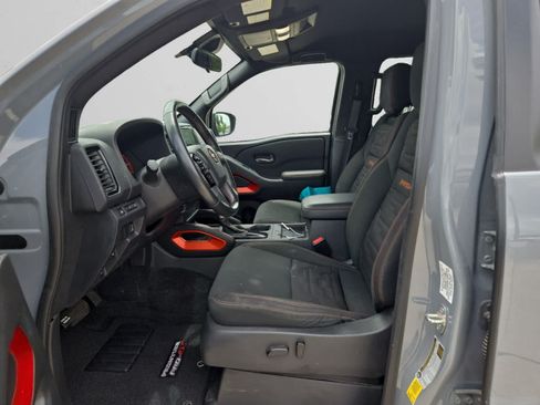 Used 2023 Nissan Frontier PRO-4X w/ Pro Convenience Package AWD/4WD image 9
