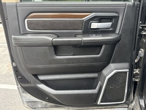 Used 2022 RAM 2500 Laramie image 24
