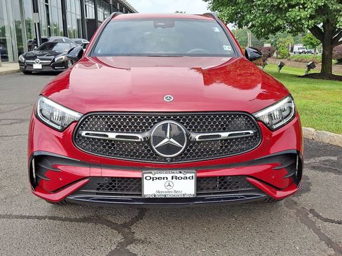 Used 2026 Mercedes-Benz GLC 300 4MATIC image 2