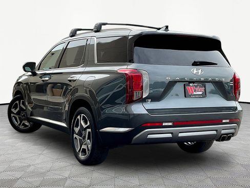 Used 2023 Hyundai Palisade Limited AWD/4WD image 4