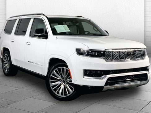 Used 2025 Jeep Grand Wagoneer 4WD image 1
