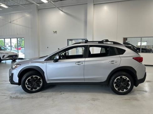 Used 2021 Subaru Crosstrek 2.0i Premium w/ Moonroof Package AWD/4WD image 9