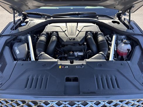 Used 2023 Genesis GV70 3.5T Sport w/ Winter Weather Package image 35