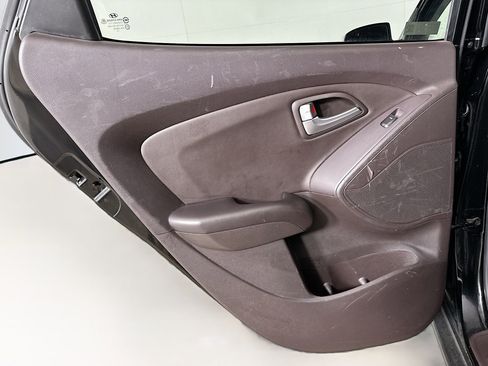 Used 2012 Hyundai Tucson GLS image 25