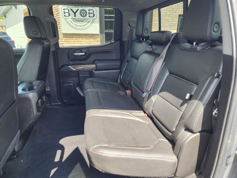 Used 2020 Chevrolet Silverado 1500 LT Trail Boss AWD/4WD image 11