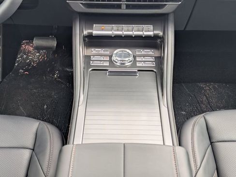 New 2026 Lincoln Nautilus Premier image 17