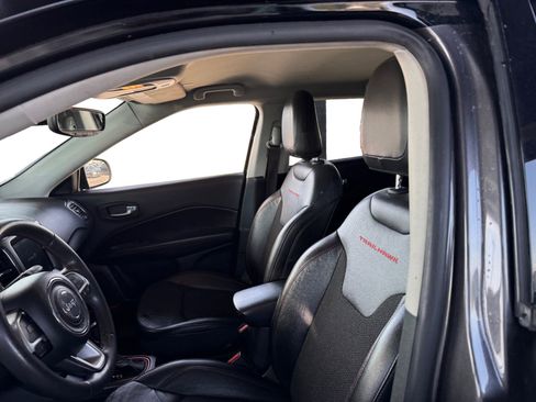 Used 2021 Jeep Compass Trailhawk AWD/4WD image 8