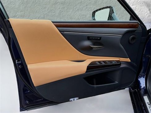 New 2025 Lexus ES 350 w/ Premium Package image 22