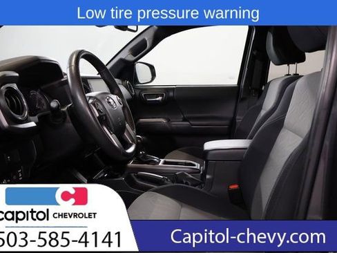 Used 2023 Toyota Tacoma TRD Sport image 13