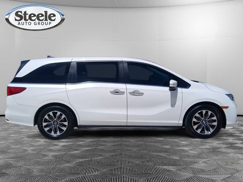 Used 2023 Honda Odyssey EX-L image 4