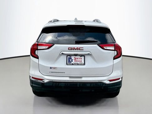 Used 2022 GMC Terrain SLT w/ Infotainment Package II FWD image 6