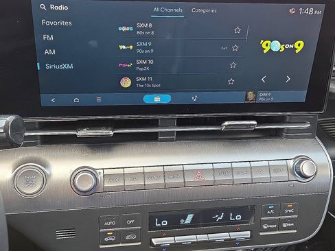 Used 2025 Hyundai Kona SEL FWD image 25