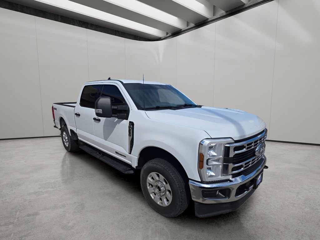 Used 2024 Ford F250 XLT AWD/4WD image 3