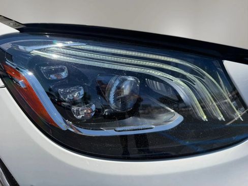 Used 2019 Mercedes-Benz S 560 Sedan image 29