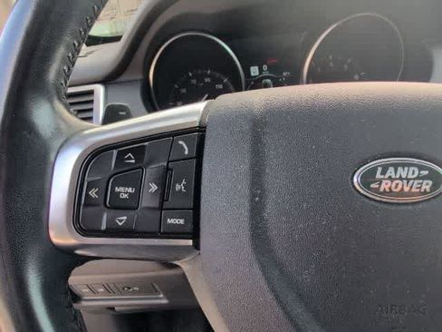 Used 2018 Land Rover Discovery Sport HSE image 20