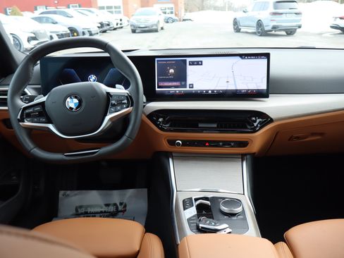 Used 2025 BMW 330i xDrive Sedan image 11