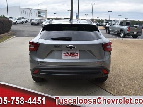 New 2026 Chevrolet Trax RS w/ Sunroof Package image 8