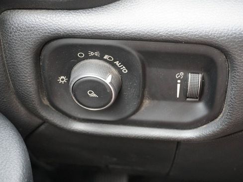 Used 2021 RAM 2500 Tradesman AWD/4WD image 11