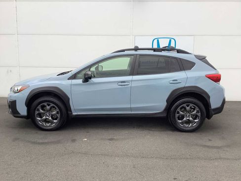 Used 2022 Subaru Crosstrek 2.5i Sport w/ Moonroof Package AWD/4WD image 2
