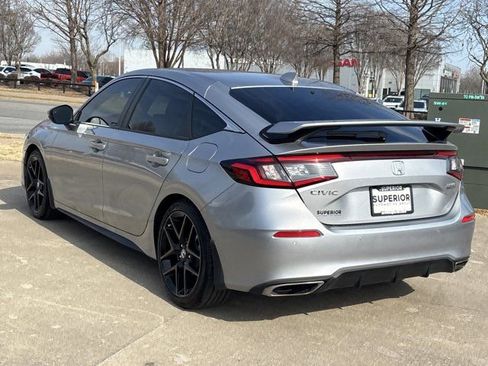 Used 2023 Honda Civic Sport Touring image 9