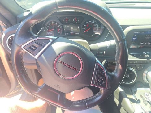 Used 2023 Chevrolet Camaro LT RWD image 8