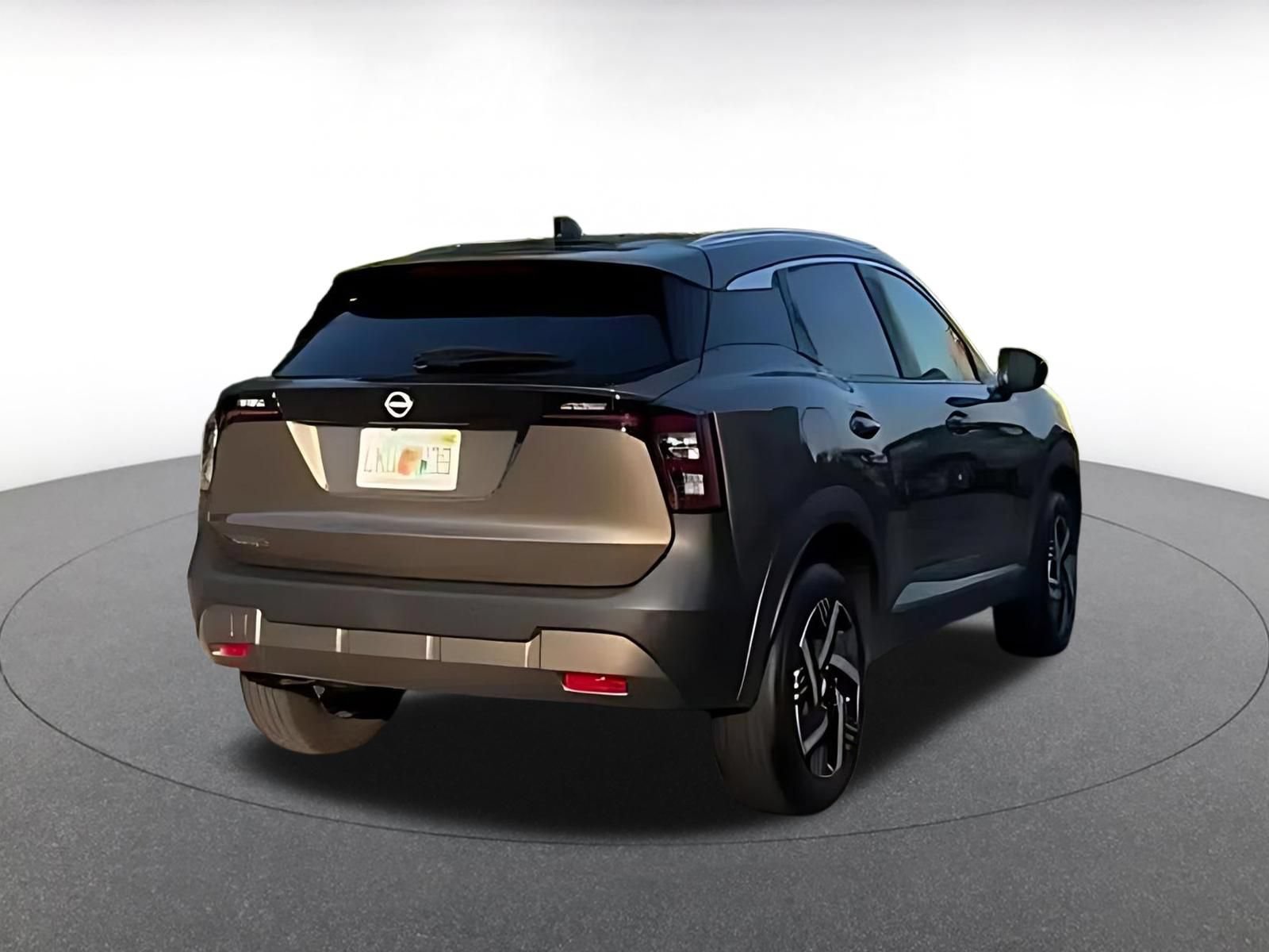 Used 2026 Nissan Kicks SV w/ Cold Weather Package FWD image 10